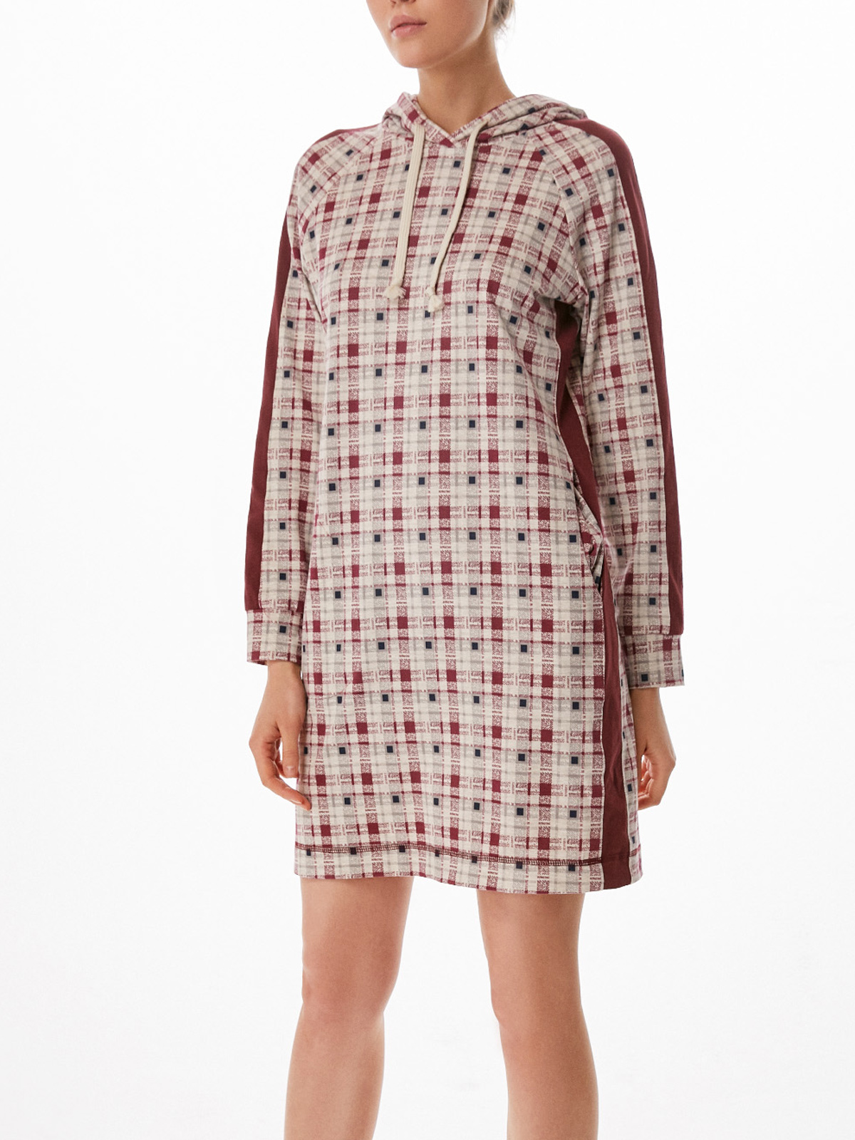 D0960Si Платье с капюшоном